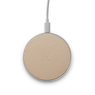 Bang & Olufsen BeoPlay Qi Kablosuz Şarj Pedi